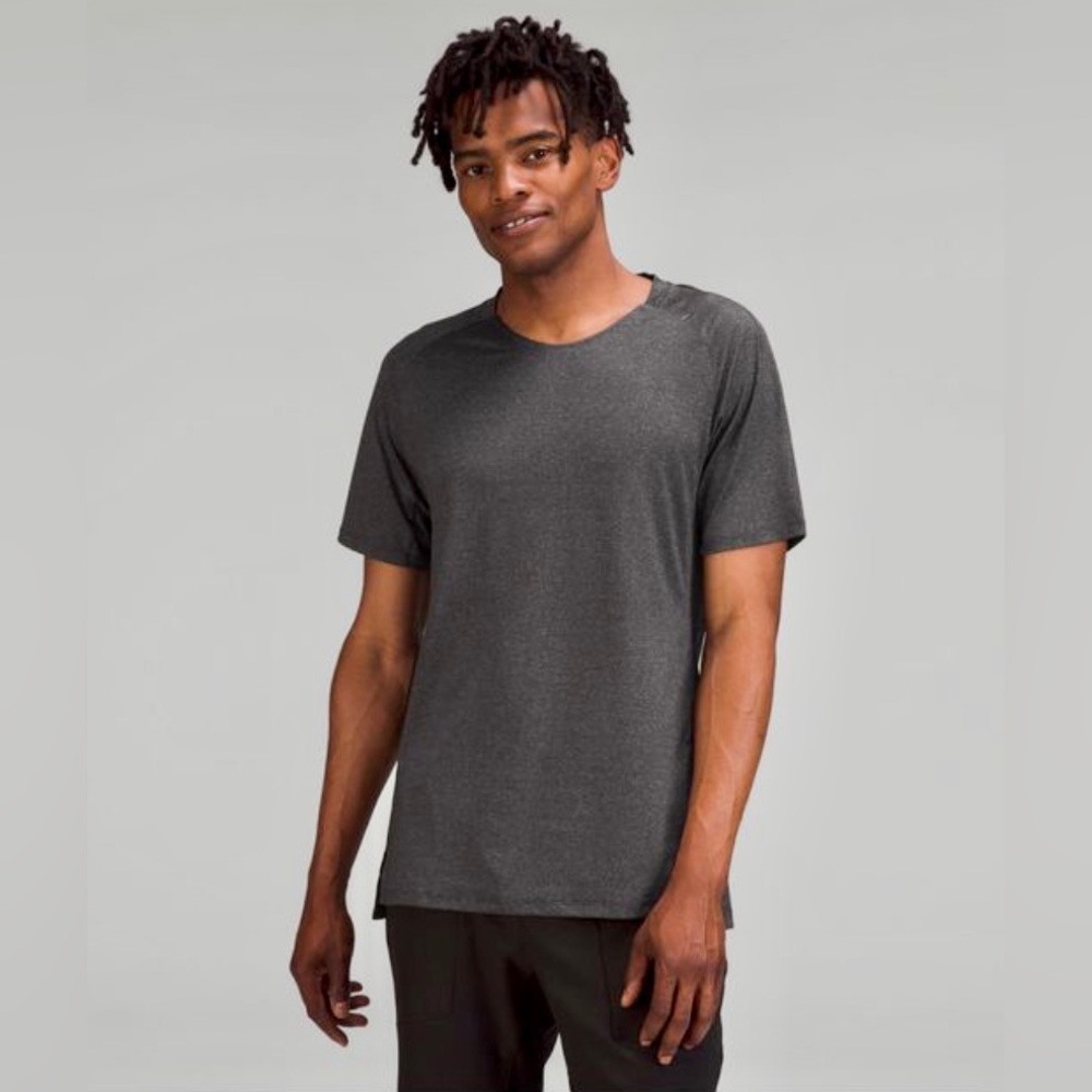 Mens Lululemon Textured Training Short Sleeve Size Large